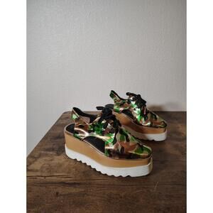 Camo Green High Top Sandals lace up closed toe Women Sz 37EU  6.5 US